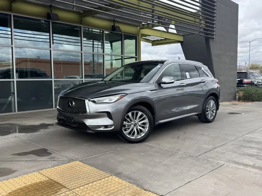 2024 Infiniti QX50 Luxe photo 1