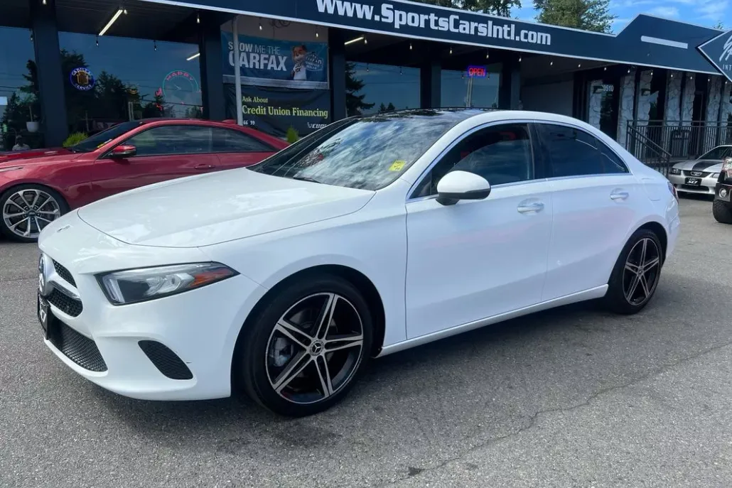 2021 Mercedes Benz A 220 4MATIC photo 1