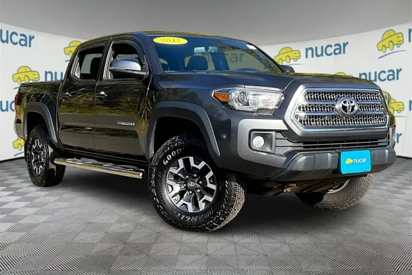 2017 Toyota Tacoma TRD Off-Road photo 1