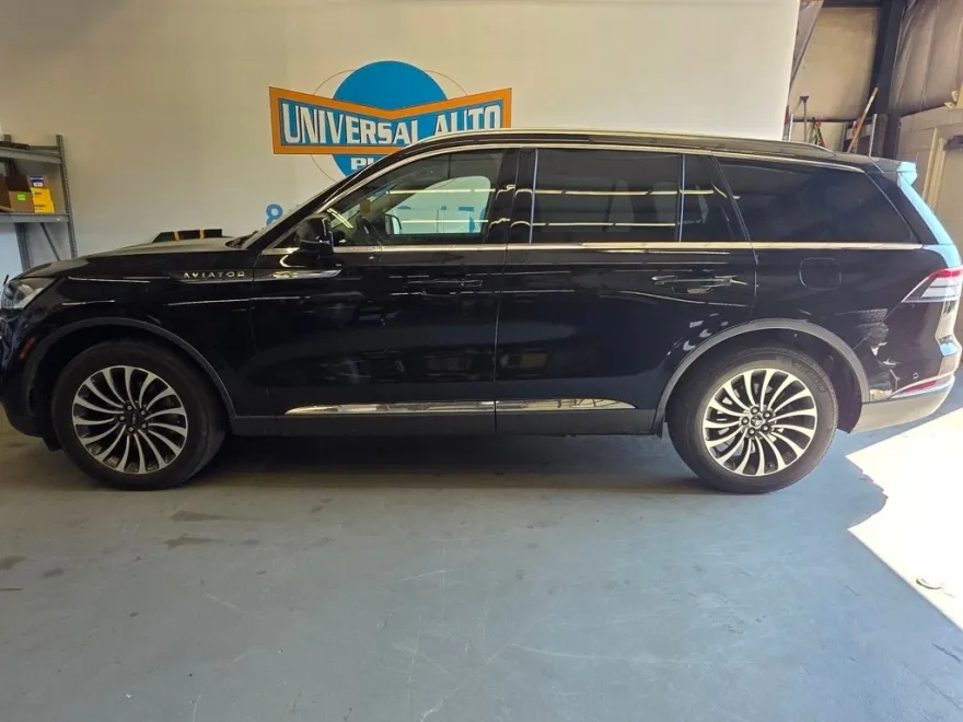 2022 Lincoln Aviator Reserve photo 1