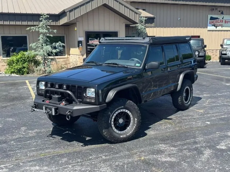 2001 Jeep Cherokee Sport photo 1