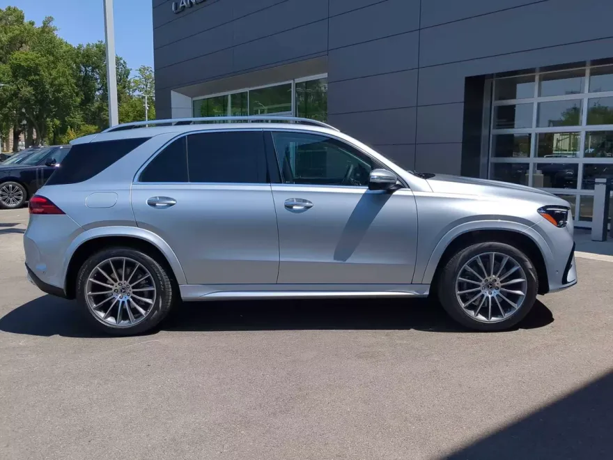 2024 Mercedes Benz GLE 350 4MATIC photo 1