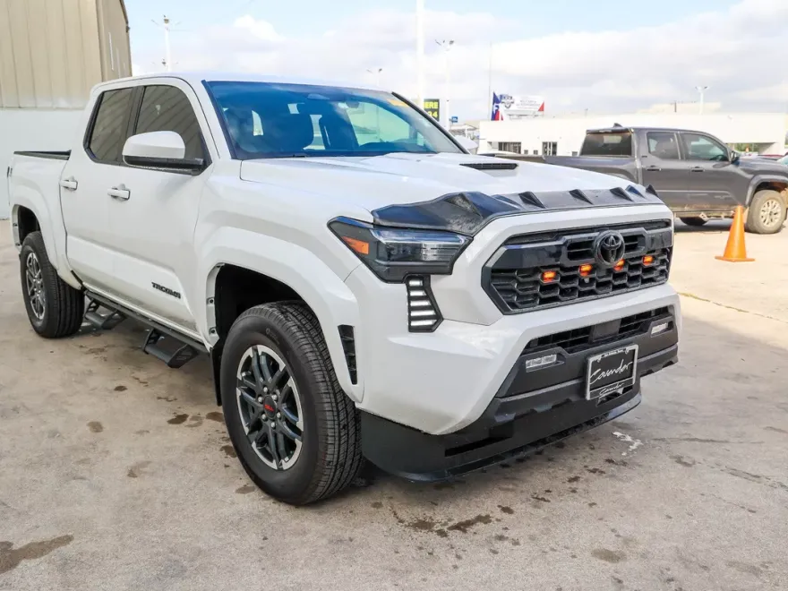 2024 Toyota Tacoma TRD Sport Limited photo 1