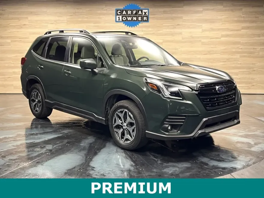 2023 Subaru Forester Premium photo 1