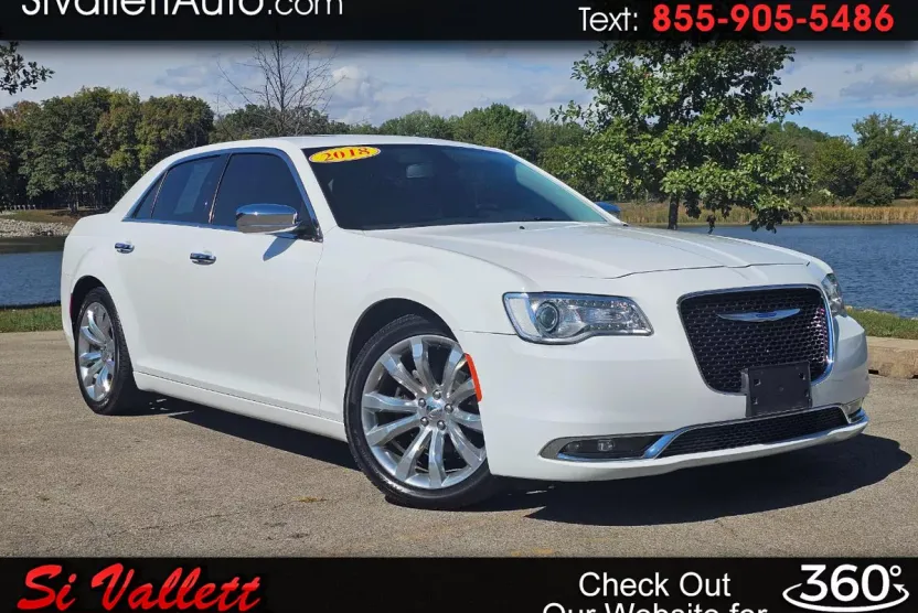 2018 Chrysler 300 Limited photo 1
