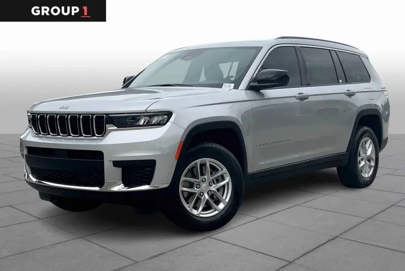 2025 Jeep Grand Cherokee Laredo photo 1