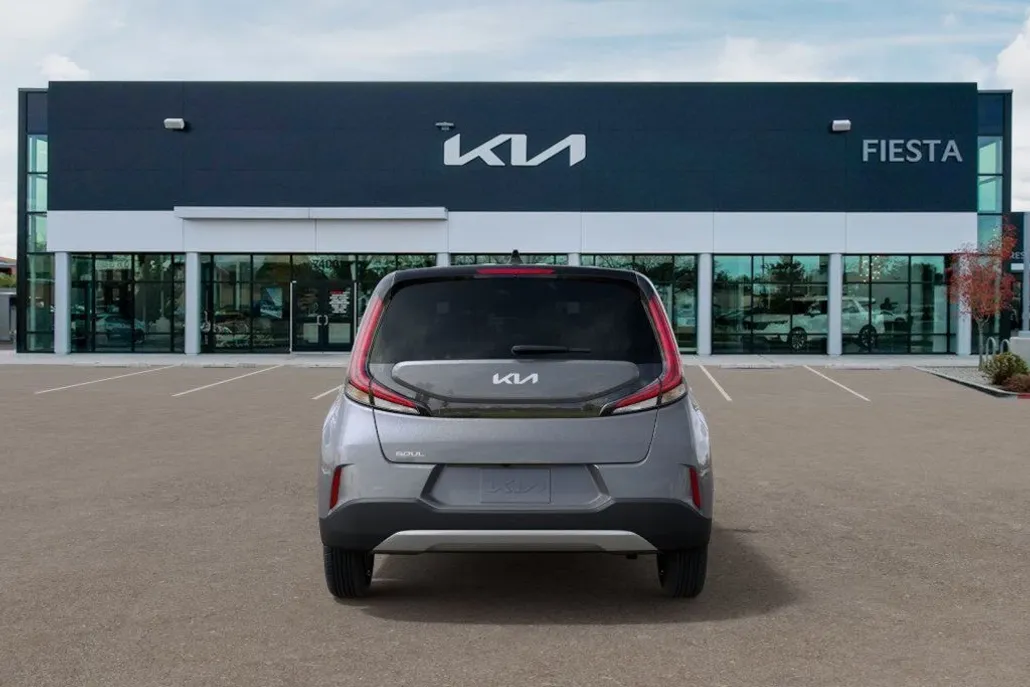 2025 Kia Soul S photo 1
