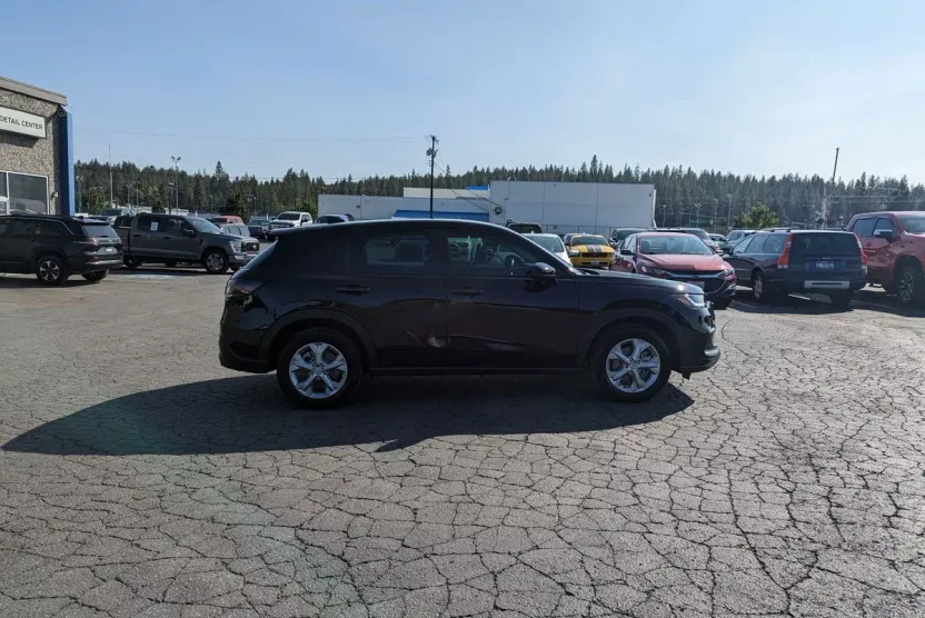 2025 Honda HR-V LX photo 1