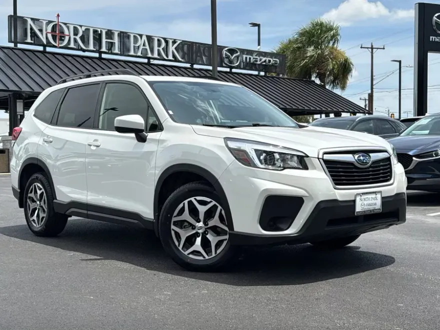 2020 Subaru Forester Premium photo 1