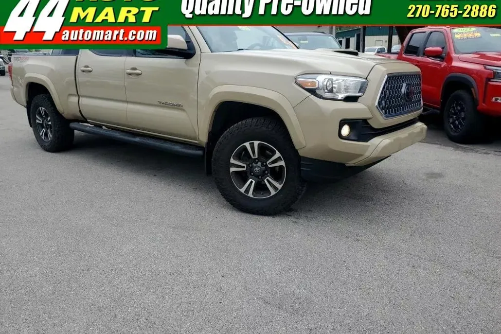 2019 Toyota Tacoma SR5 photo 1