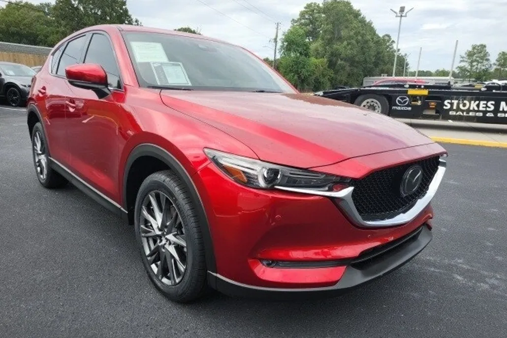 2020 Mazda CX-5 Signature photo 1