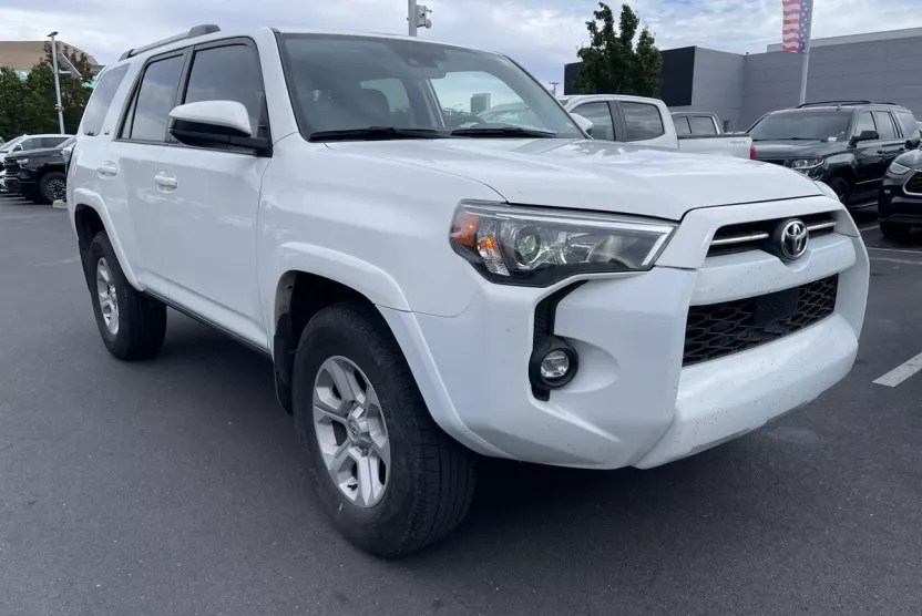 2023 Toyota 4Runner SR5 photo 1