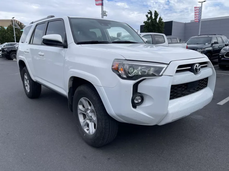 2023 Toyota 4Runner SR5 photo 1