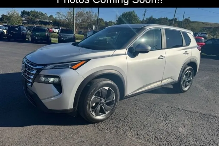 2024 Nissan Rogue SV photo 1