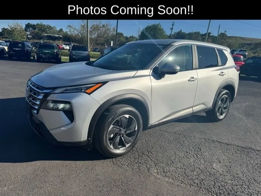 2024 Nissan Rogue SV photo 1