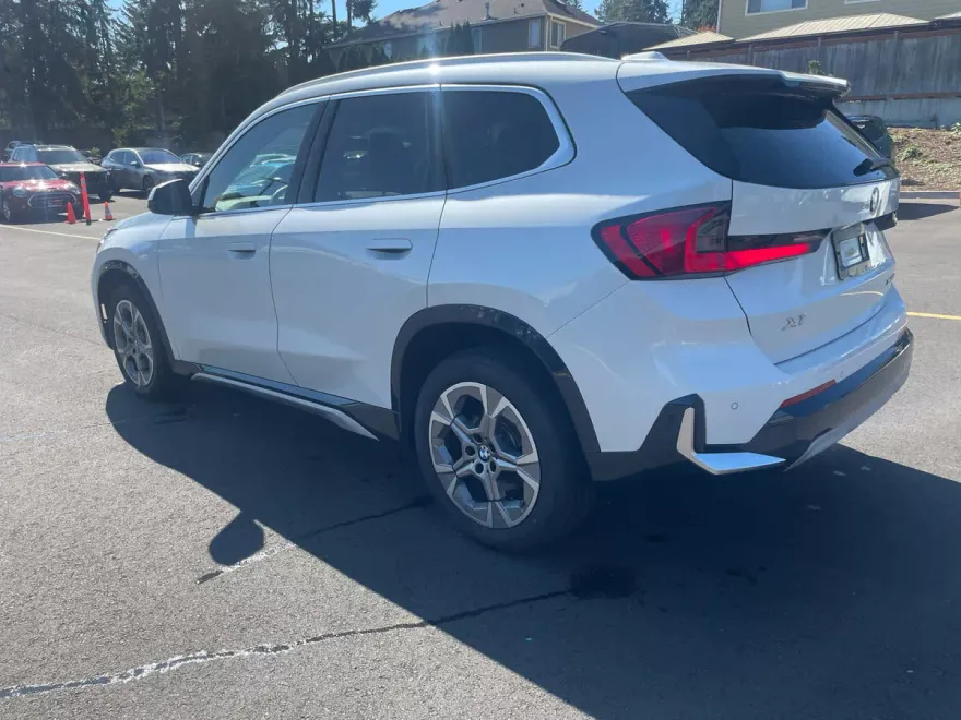 2025 Bmw X1 XDrive28i photo 1