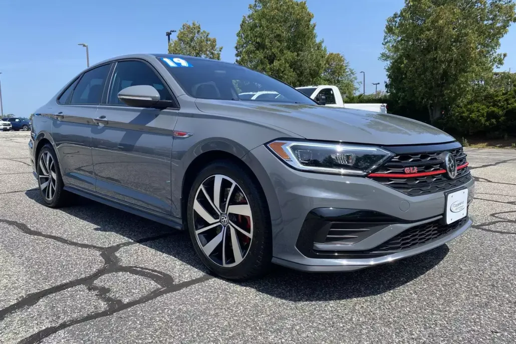 2019 Volkswagen Jetta GLI 2.0T S photo 1