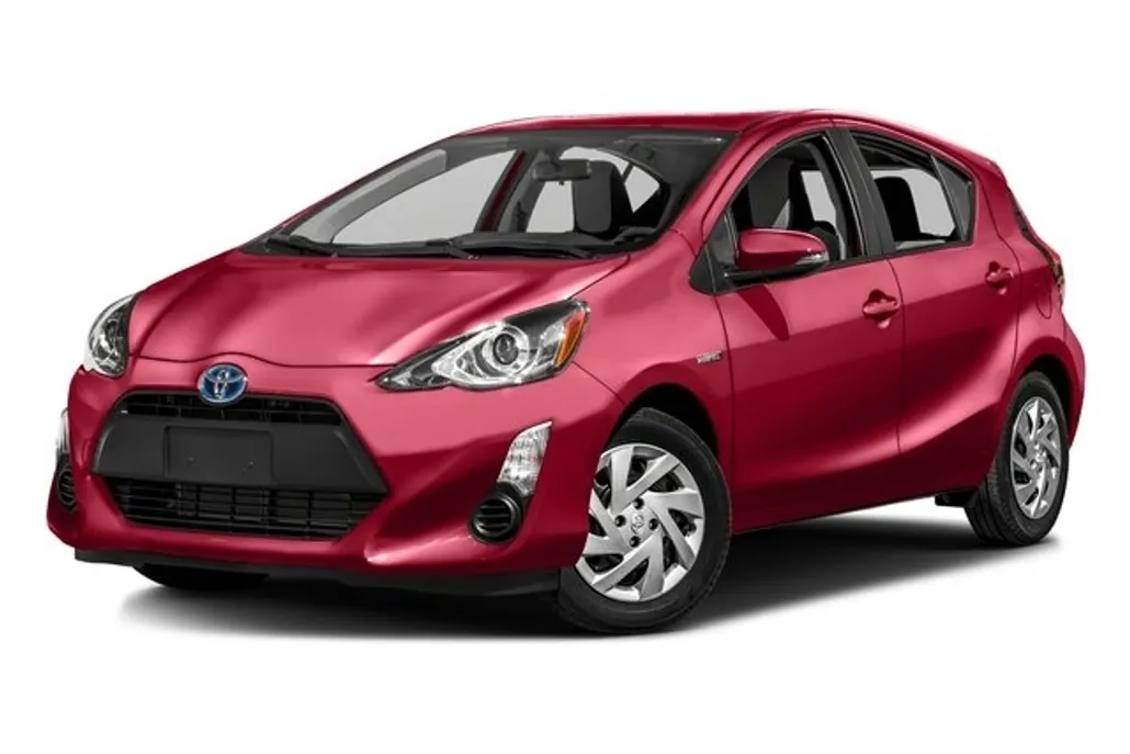 2016 Toyota Prius C Four photo 1