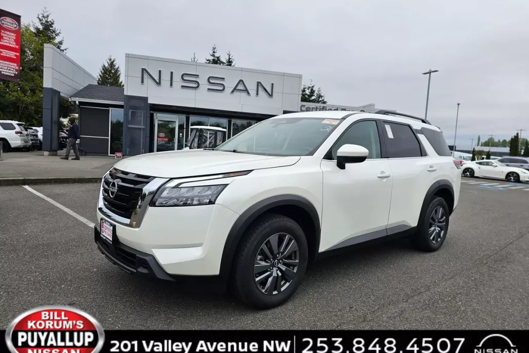 2024 Nissan Pathfinder SV photo 1