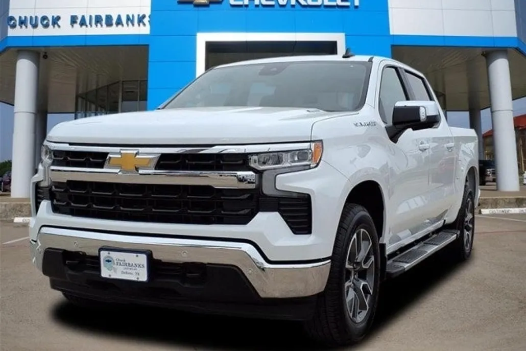 2025 Chevrolet Silverado 1500 LT photo 1