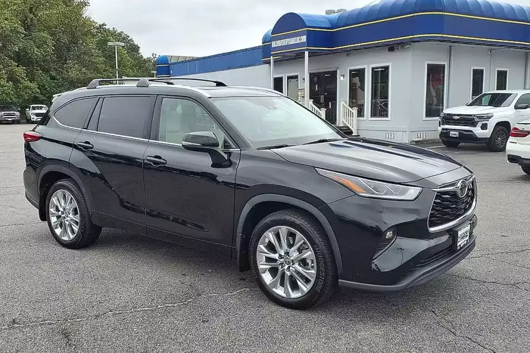 2021 Toyota Highlander Limited photo 1