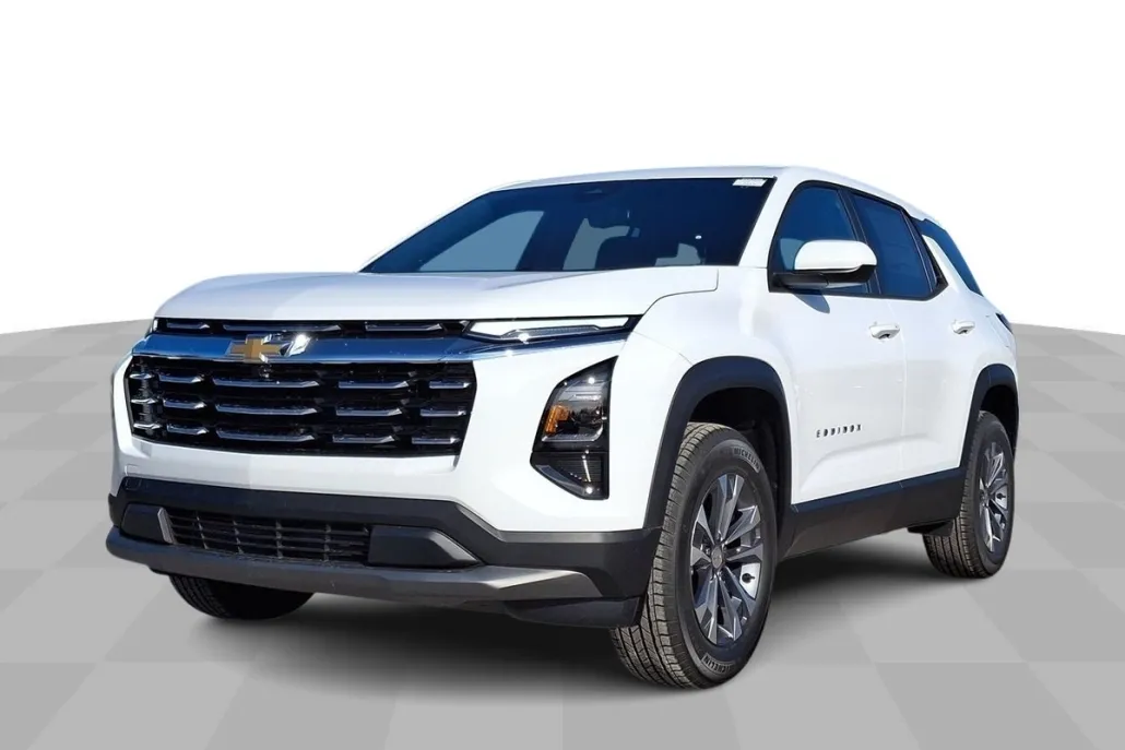2025 Chevrolet Equinox LT photo 1