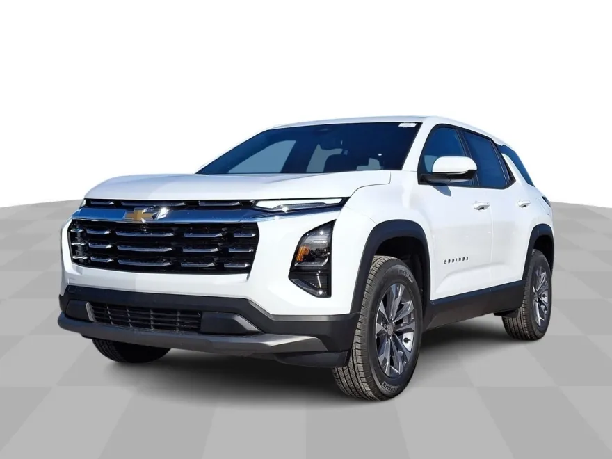 2025 Chevrolet Equinox LT photo 1