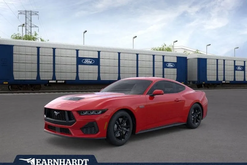 2025 Ford Mustang GT photo 1