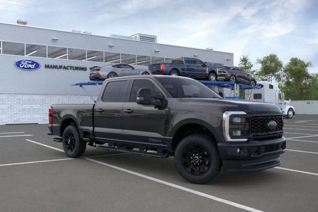 2025 Ford F-250 photo 1