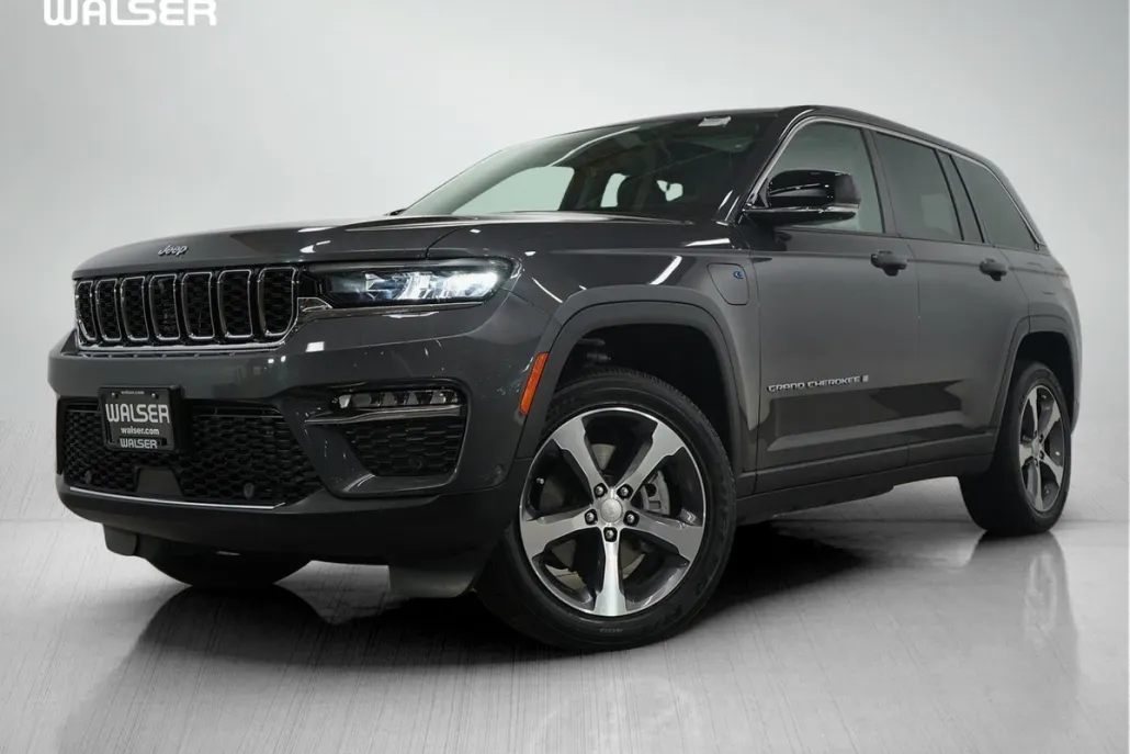 2022 Jeep Cherokee Limited 4xe photo 1
