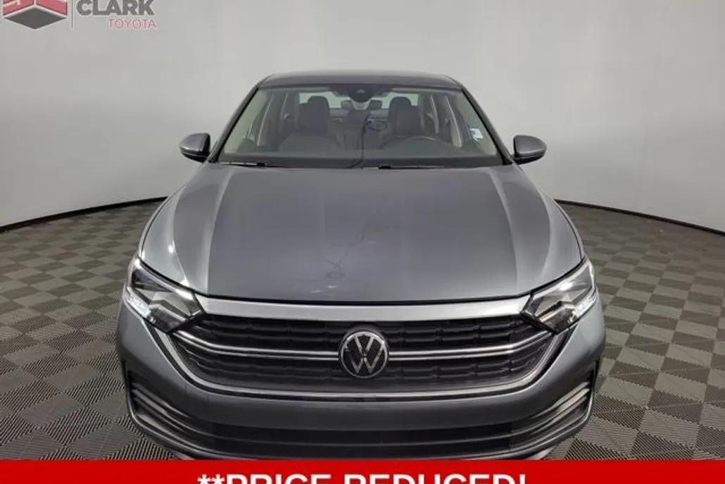 2024 Volkswagen Jetta 1.5T photo 1