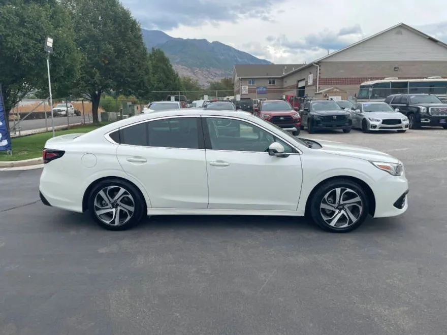 2022 Subaru Legacy Limited XT photo 1