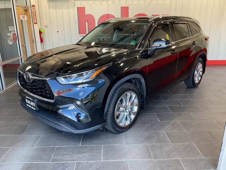 2021 Toyota Highlander Limited photo 1