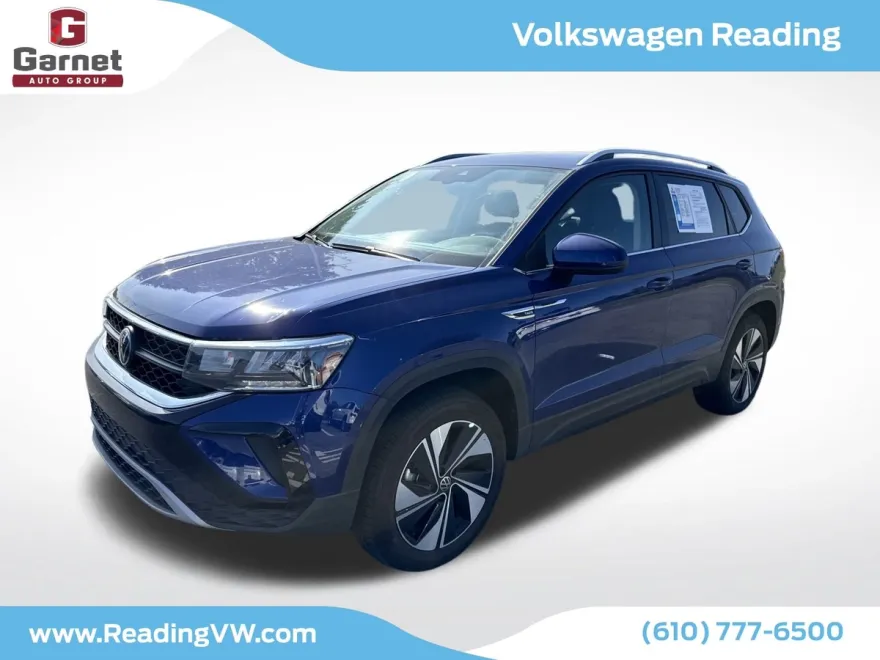 2024 Volkswagen Taos SE photo 1