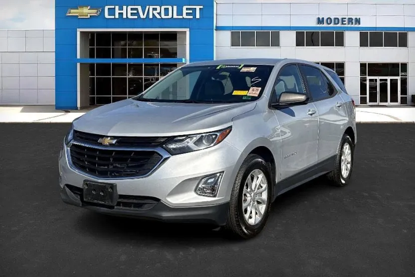 2020 Chevrolet Equinox LS photo 1