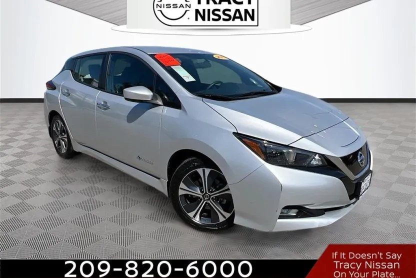 2019 Nissan Leaf SV photo 1