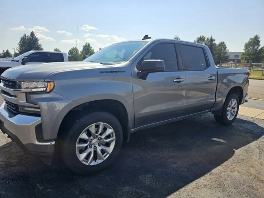 2021 Chevrolet Silverado 1500 LT photo 1