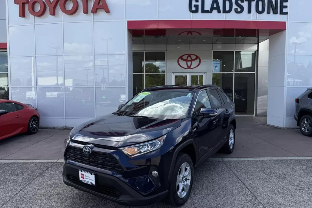 2021 Toyota RAV4 Hybrid XLE photo 1