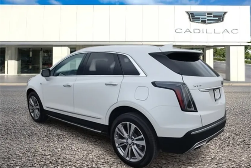 2024 Cadillac XT5 Premium Luxury photo 1