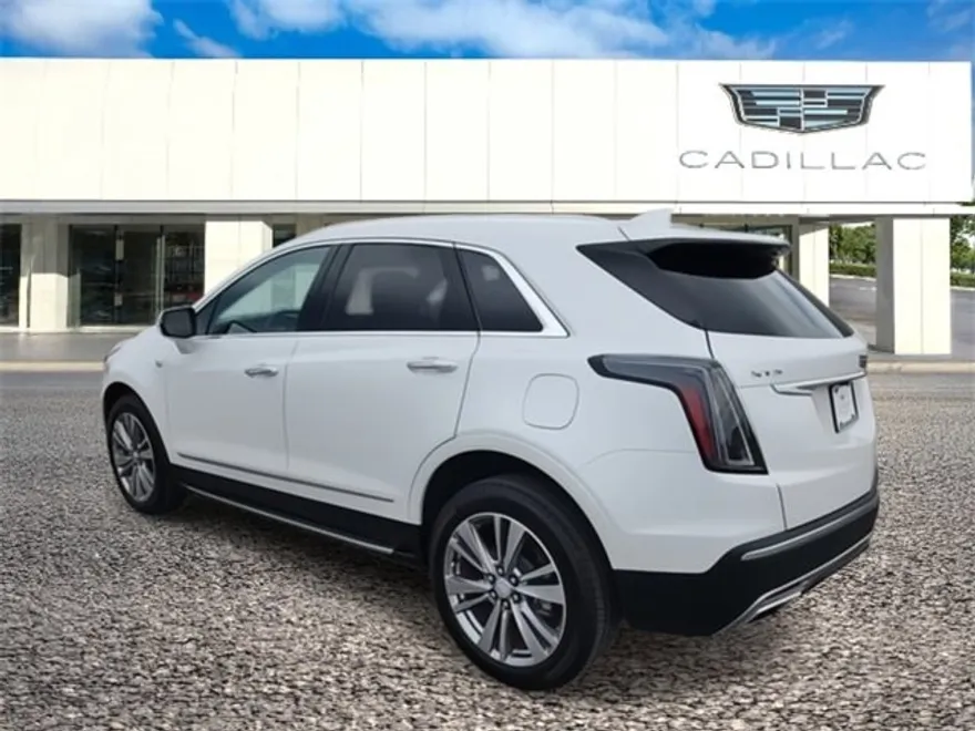 2024 Cadillac XT5 Premium Luxury photo 1