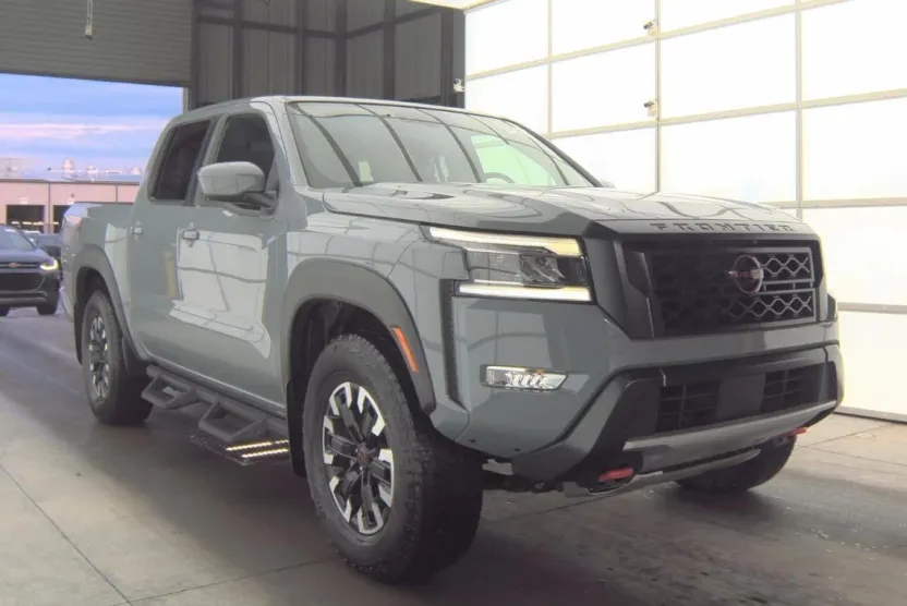 2024 Nissan Frontier PRO-4X photo 1