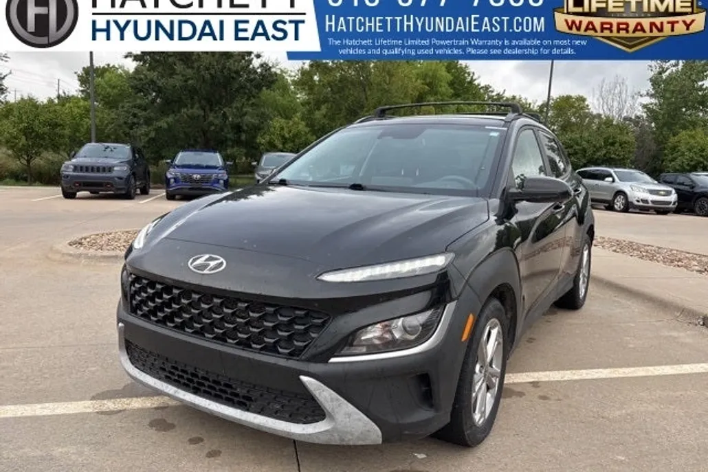 2022 Hyundai Kona SEL photo 1