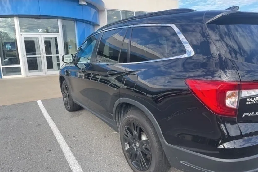 2022 Honda Pilot Special Edition photo 1