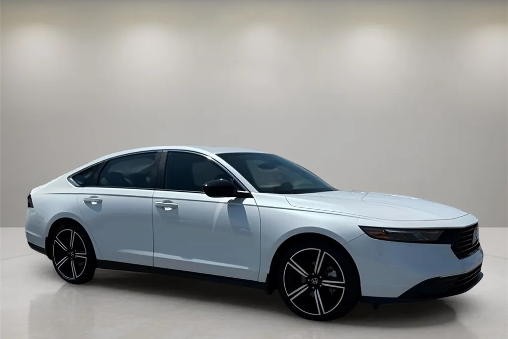 2024 Honda Accord Hybrid Sport photo 1