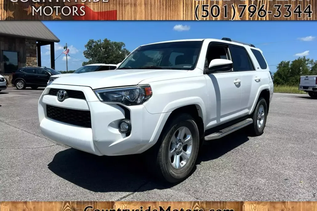 2019 Toyota 4Runner SR5 2WD photo 1