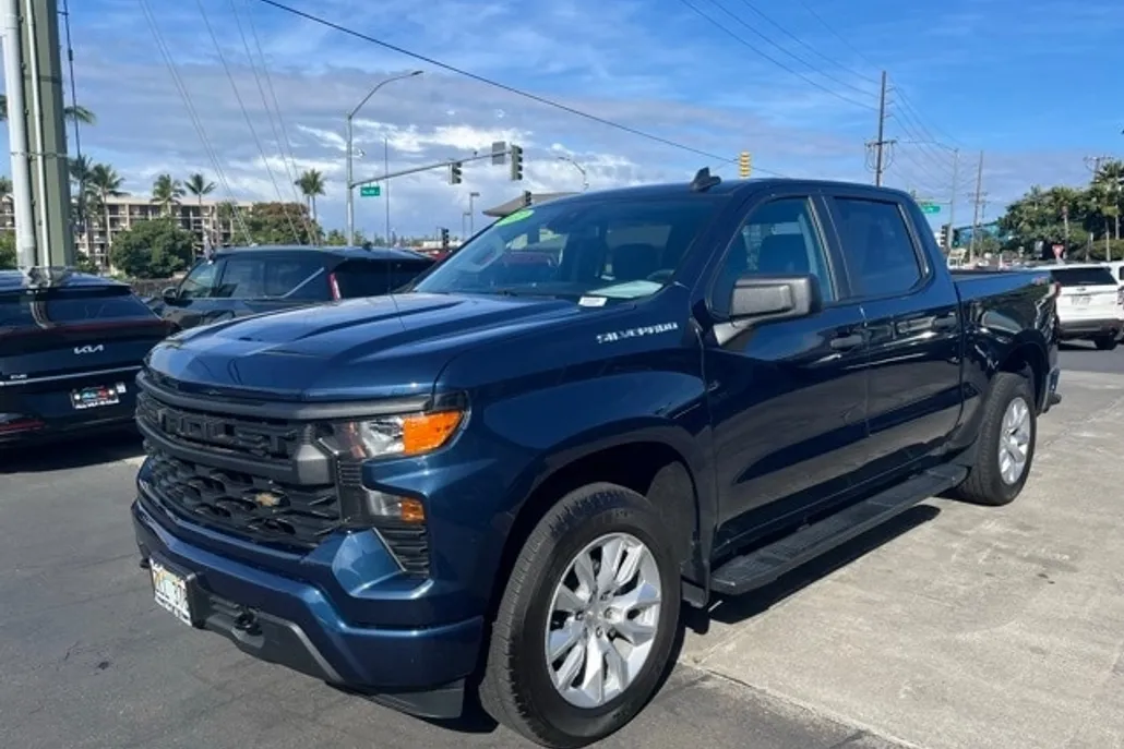 2022 Chevrolet Silverado 1500 Custom photo 1