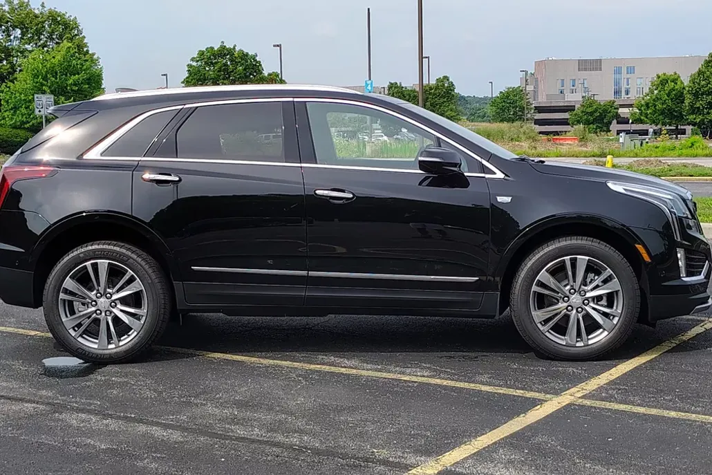 2025 Cadillac XT5 Premium Luxury photo 1