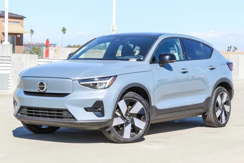 2023 Volvo C40 Recharge Ultimate photo 1
