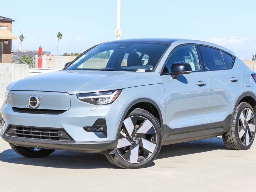 2023 Volvo C40 Recharge Ultimate photo 1