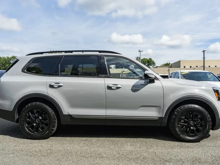 2023 Kia Telluride SX X-Pro photo 1